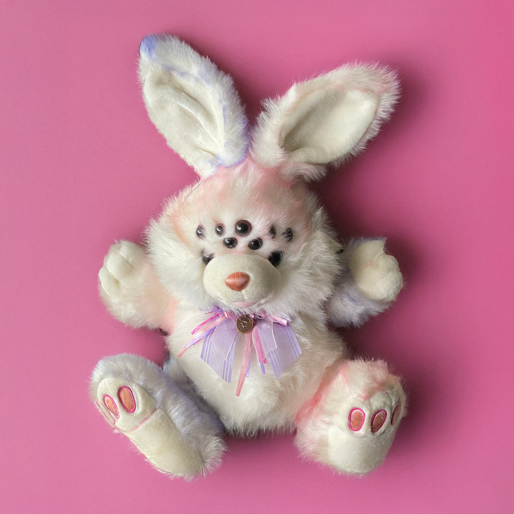 Spider-eyed bunny (8364980043972)